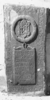 Bild zur Katalognummer 254: Grabplatte des Anton Lotlei mit einer 1613 nachgetragenen Inschrift für seinen Bruder Jacob