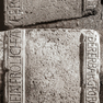 Grabplatte des Georg Risner, zwei Fragmente