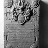 Grabplatte eines totgeborenen Sohnes des Grafen Georg Albrecht I., mit Grabinschrift und Bibelzitaten.