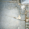 Bild zur Katalognummer: Linke unterer Ecke der Grabplatte eines Bopparder Schöffen