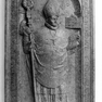 Sterbeinschrift für Abt Wolfgang Faber auf einer figuralen Grabplatte