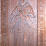 Grabplatte des Nikolaus, des Georg Nothaft von Weißenstein und des Johann Nothaft von Bodenstein aus rotem Marmor, im Boden eingelassen.