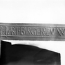 Fragment der Grabplatte des Bürgers Rödthart 