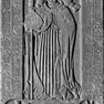 Grabplatte des Bischofsadministrators Rupert I. aus rotem Marmor.