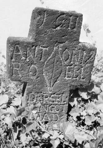 Bild zur Katalognummer 294: Grabkreuz für den Bäcker Anton Rühl (Roell)