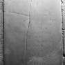 Inschriftentafel aus weißem Marmor vom Epitaph für Johannes Dausch